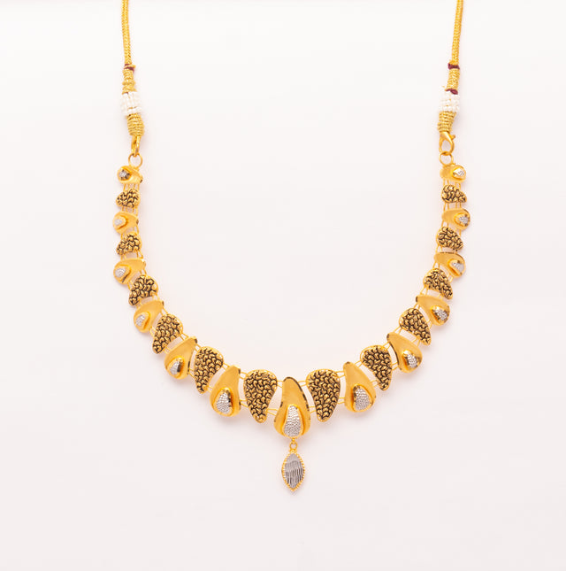 Exquisite Gold Necklace